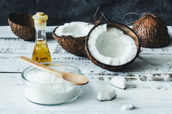 Découvrez comment l'huile de coco booste la croissance des cheveux